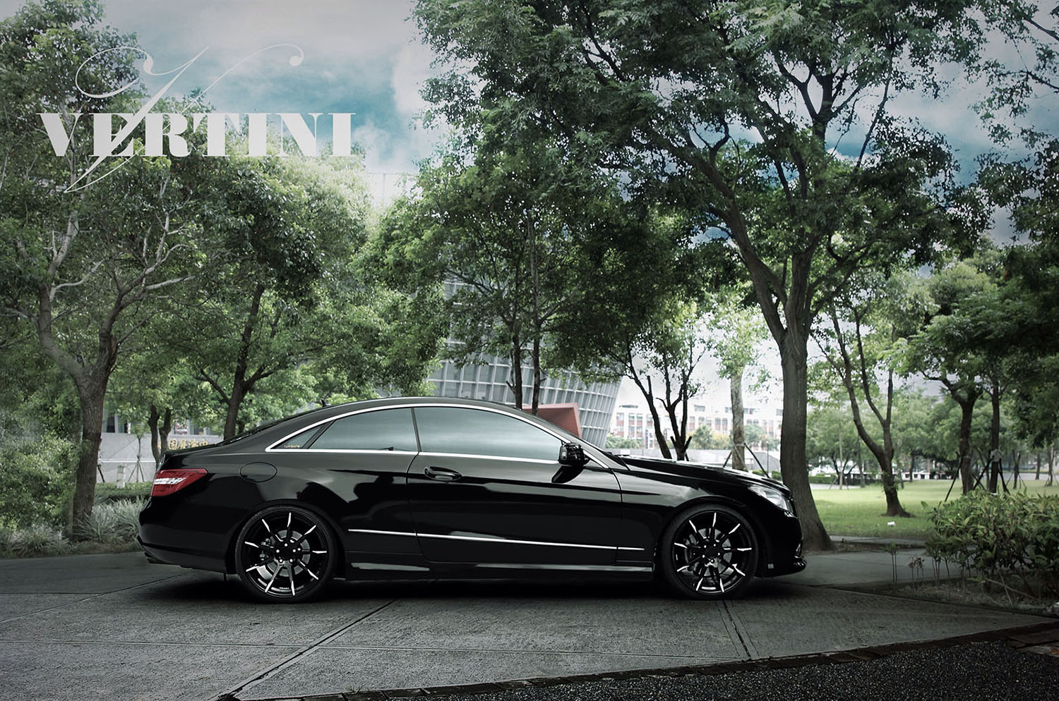 Vertini Flying Black 20' on Mercedes Benz E550 Coupe